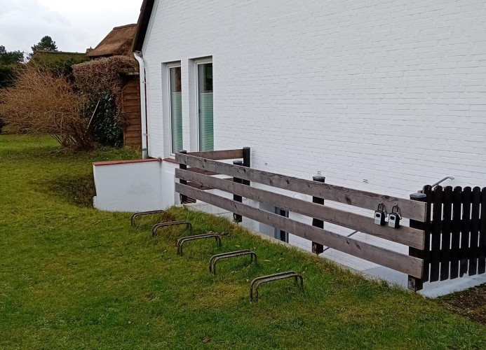 Fahrradständer am Haus