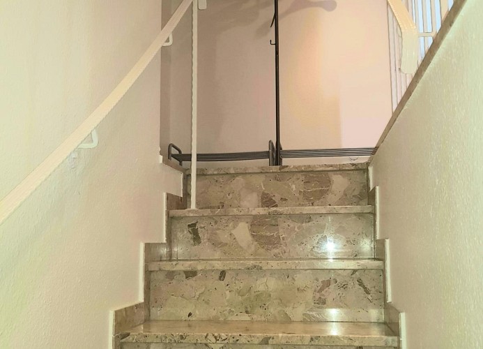 Treppe vom Schlafzimmer 2 zum Flur