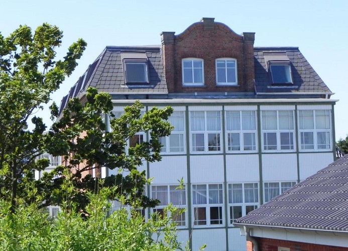 große Fenster im 2. OG