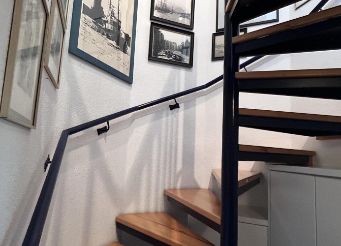 Treppe zu Schlafzimmer 2 u. Bad