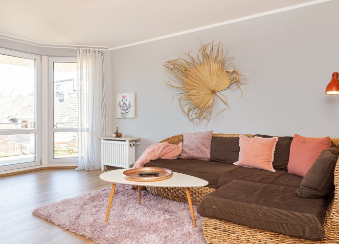Wohnstube mit Zugang Balkon